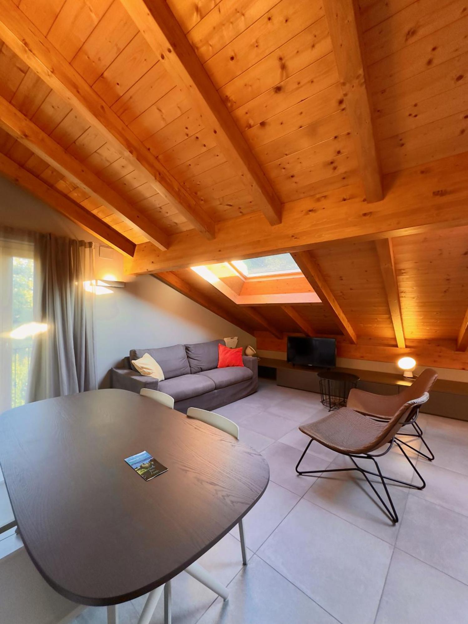 Residence Matilde Oliveto Lario Екстер'єр фото