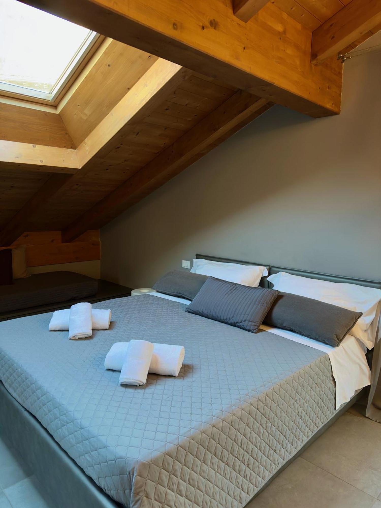 Residence Matilde Oliveto Lario Екстер'єр фото